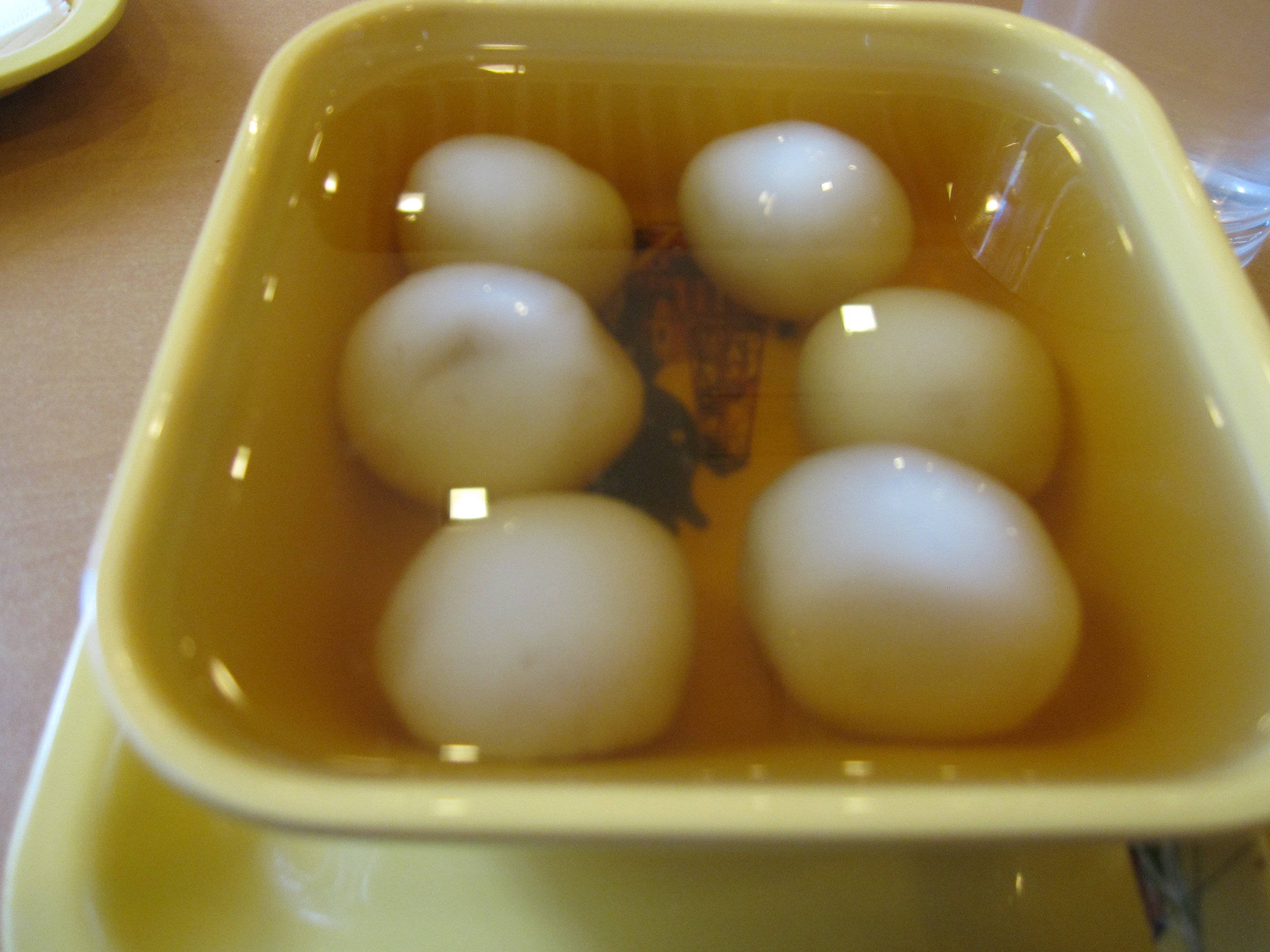 Comparing to the western dessert, the oriental dessert is somewhat less appealing in terms of its pr