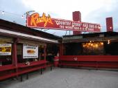 When it comes to BBQ, it would be difficult to find someone, in Texas, who has not heard of Rudy’s B